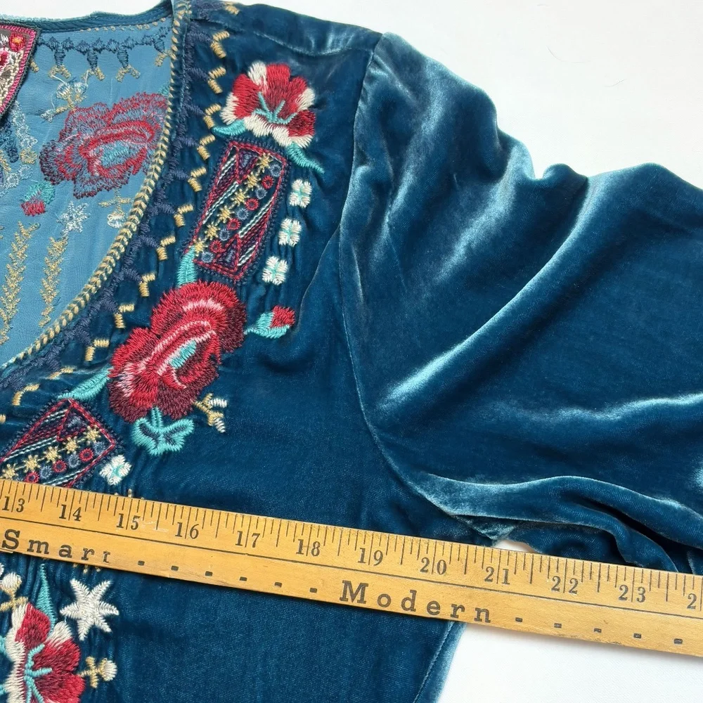 Johnny Was JWLA "Ava" Velvet Embroidered Tunic Dress – Medium - Picture 9 of 13